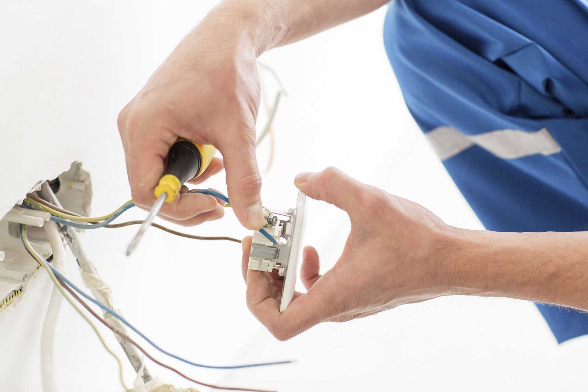 Electrical Help in Calgary ★ Find top local contractors & taskers in